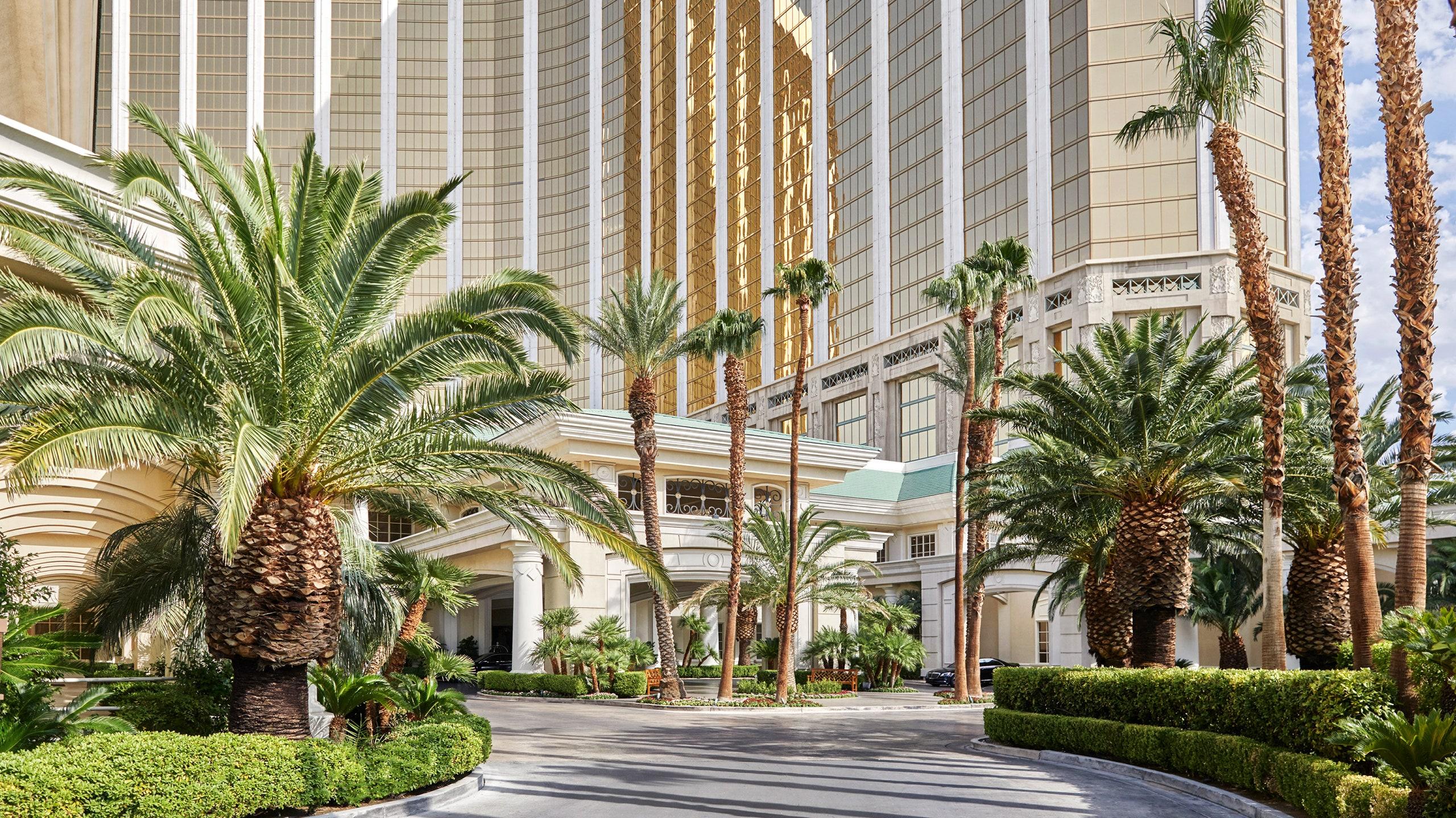 Four Seasons Hotel Las Vegas – Hotel Review | Condé Nast Traveler